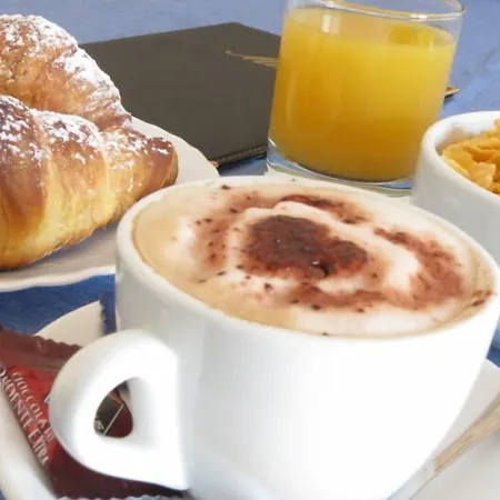 Alojamento de Acomodação e Pequeno-almoço Mamma Sisi 2*