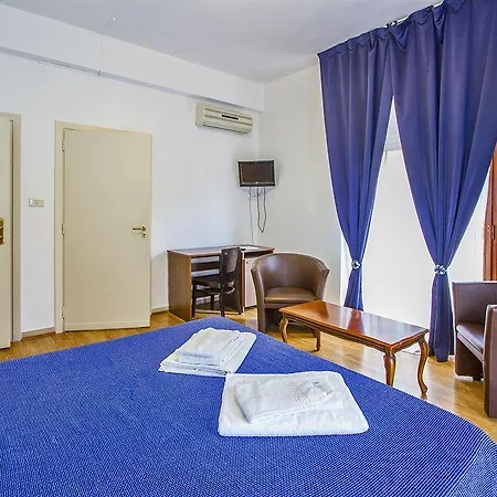 Alojamento de Acomodação e Pequeno-almoço Mamma Sisi