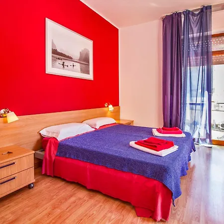 Mamma Sisi Bed & Breakfast 2*