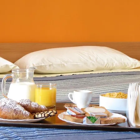 Mamma Sisi Alojamento de Acomodação e Pequeno-almoço 2*